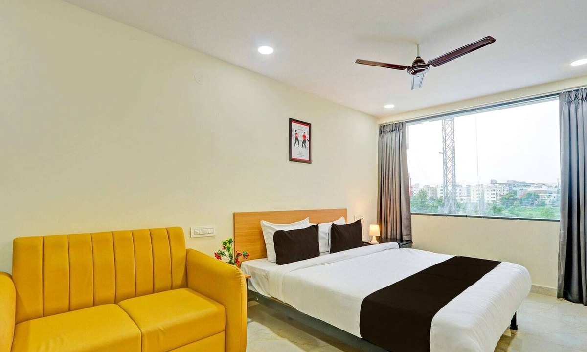 Habsiguda House | Townhouse La Vista Inn Grand Hotel