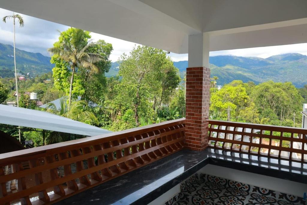 Anachal Villa | Traditional Villa Munnar