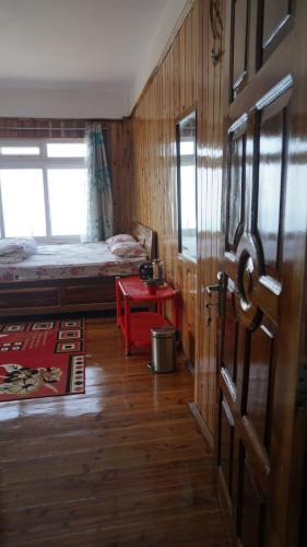 Ghoom House | Tranquil Retreat Homestay