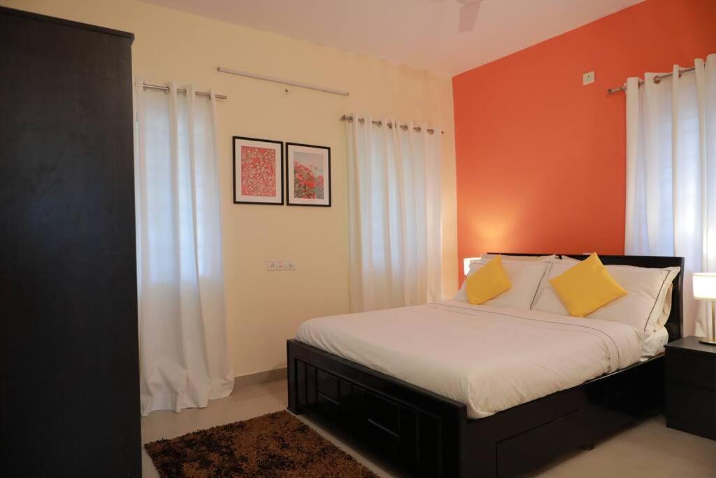 Hosur House | Tranquil Staycation- Homestay Private Rooms