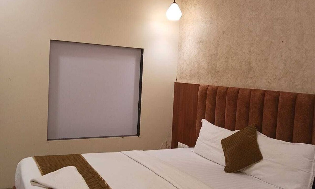 J B Nagar Hotel | Transit Pride Hotel T2 Mumbai Airport
