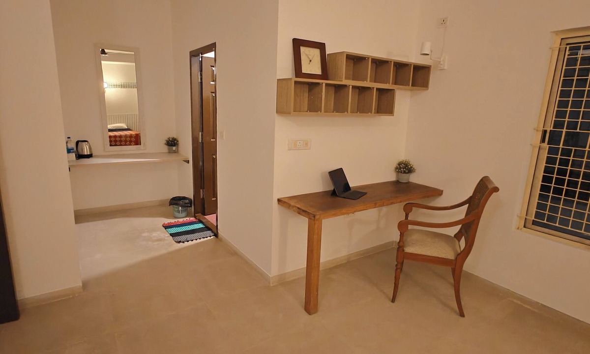 Sahakar Nagar Hotel | Transit Stay