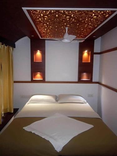 Kumarakom Boat Rental | Travianhouseboat kumarakom