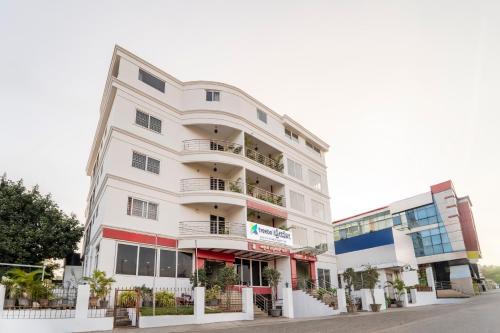 Mysore Hotel | Treebo Akshaya Palace Inn