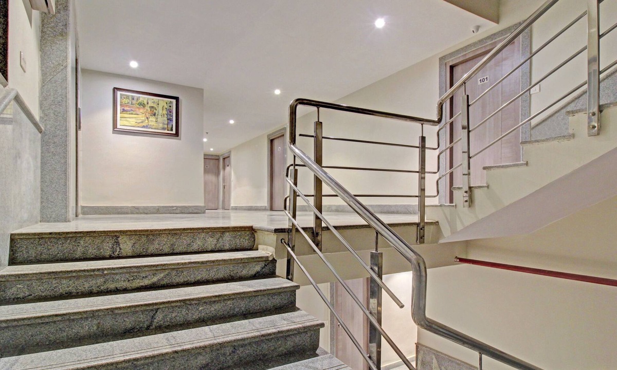 Ballygunge Hotel | Treebo Asl Prime, Gariahat