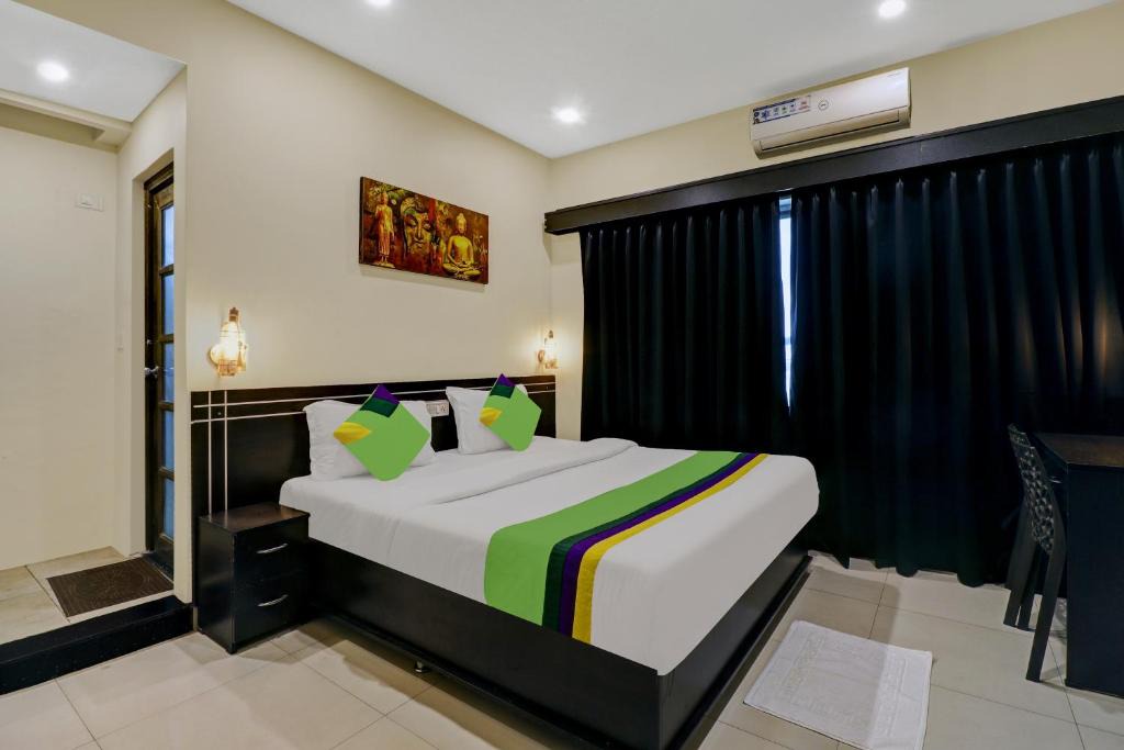 Domlur Hotel | Treebo Blueberry Inn