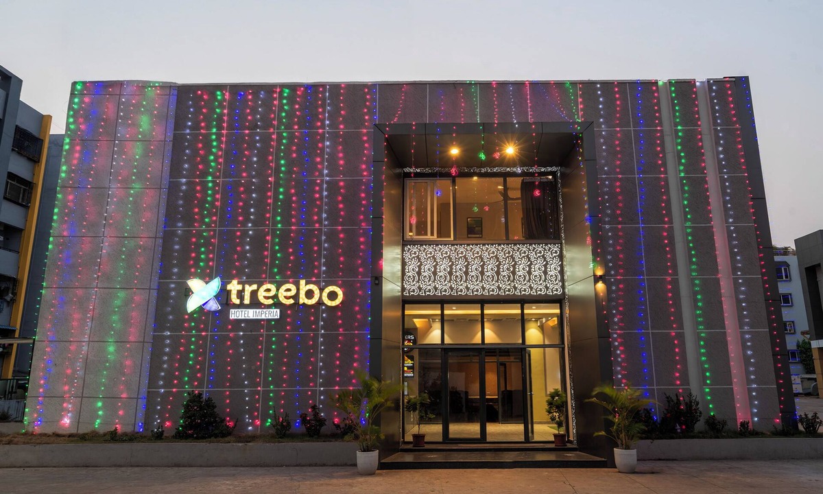 Madhurawada Hotel | Treebo Imperia, Kommadi