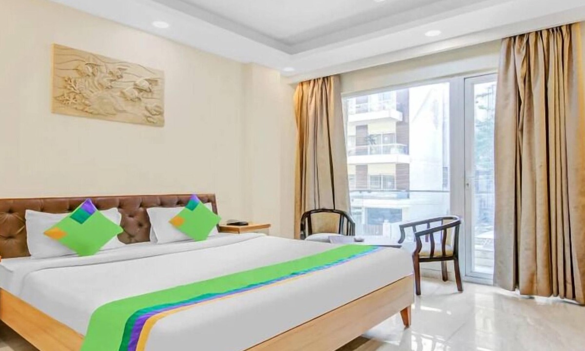IMT Manesar Hotel | Treebo Sai Village Suites