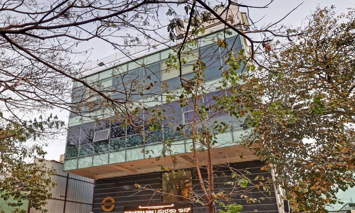 Stage 1 Hotel | Treebo Suraksha Inn