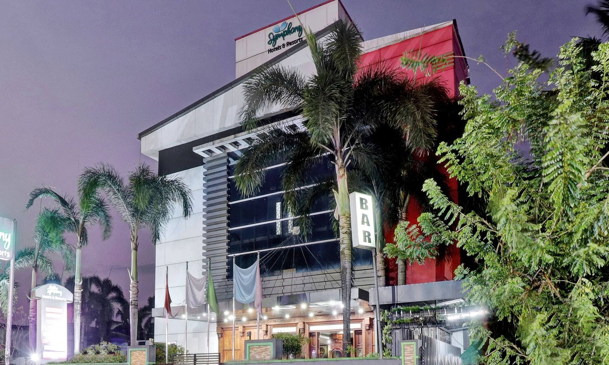 Irinjalakuda Hotel | Treebo Symphony Hotels And Resorts Angamally