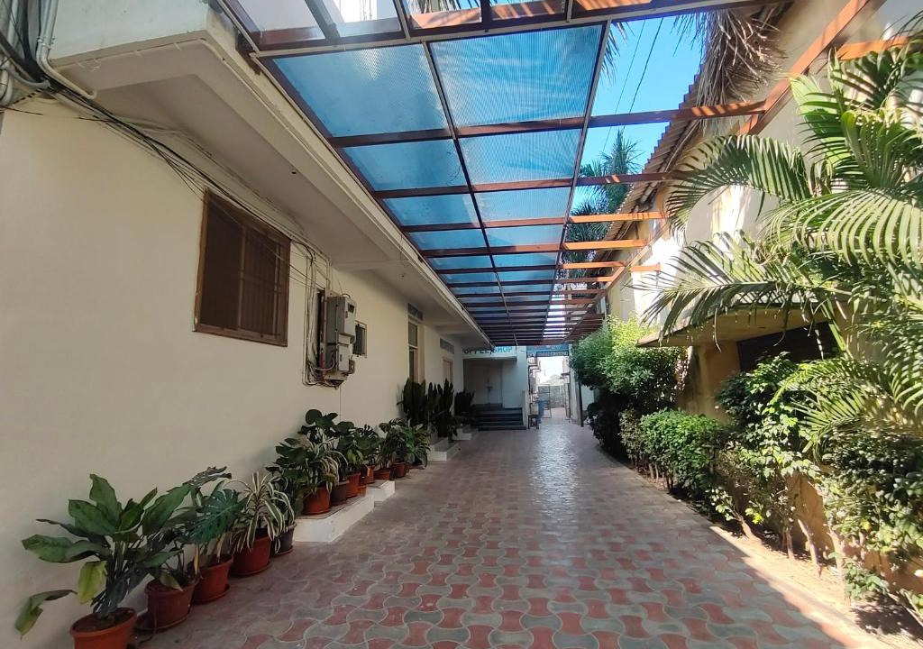 Kurnool Hotel | Triguna's Cosmopolitan Cultural Centre