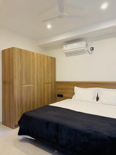 Madhapur Apartment | Trip Shelters Hitech City