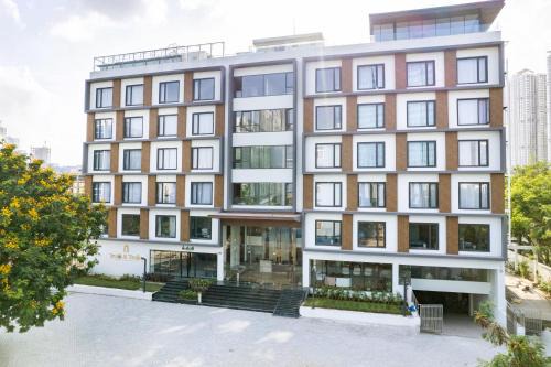 Nanakram Guda Hotel | Trunk and Trolley, Financial District, A Luxury Boutique Hotel, Hyderabad