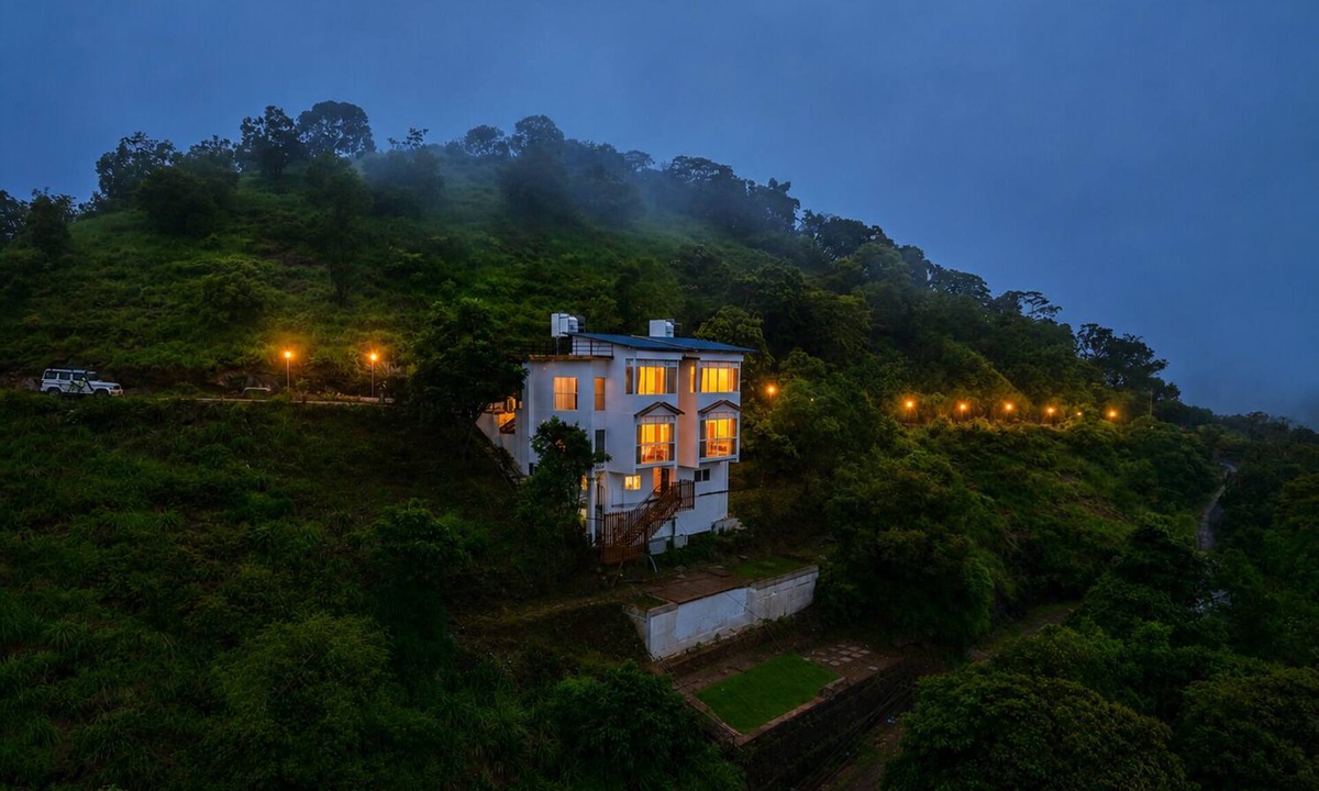 Elappara Hotel | Twinridge Heights Vagamon by VOYE HOMES