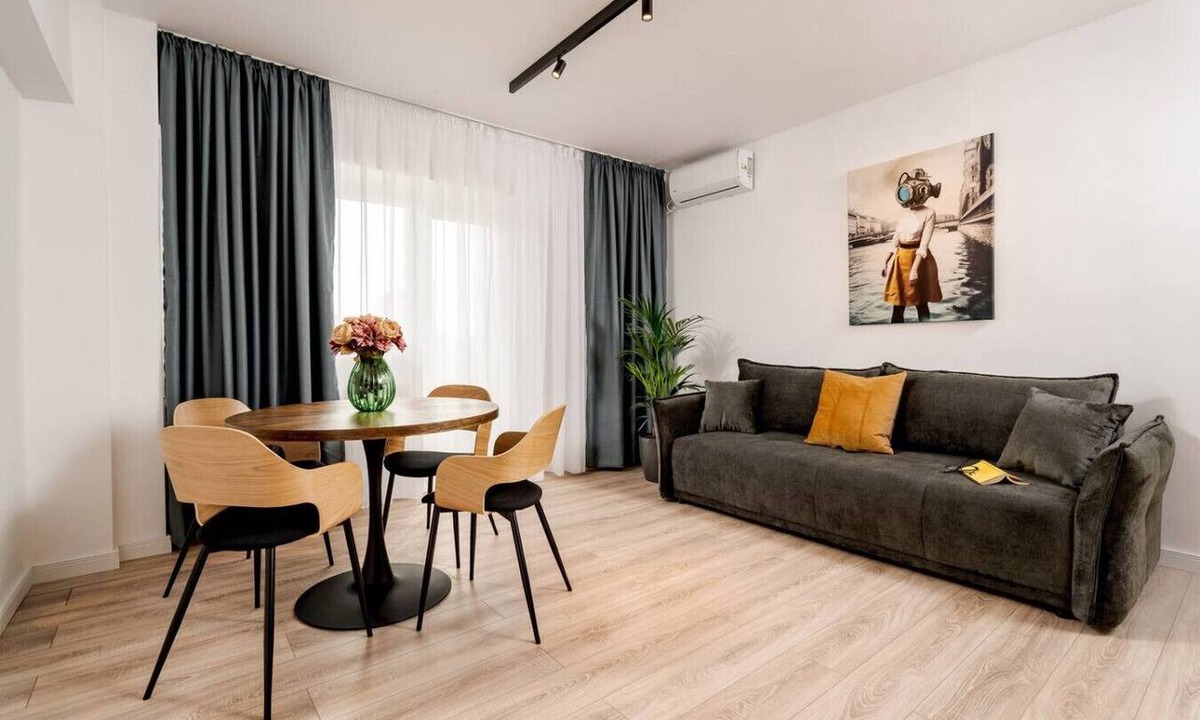 Bucharest City-Centre Apartment | Tyst by MRG Apartments | City Centre Spacious Cozy Apartment with Balcony