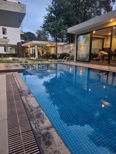 Central Province Apartment | UN approved Cosy home with pool
