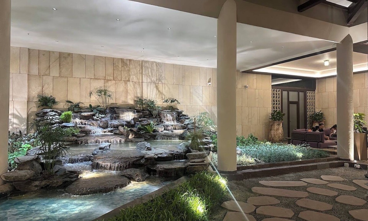 Valsad Hotel | Unique Resort & Lifestyle
