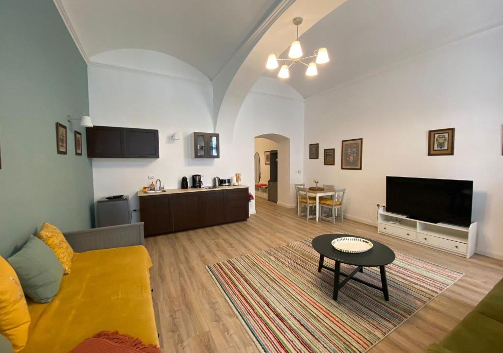 Old City Apartment | Urban City Apartment