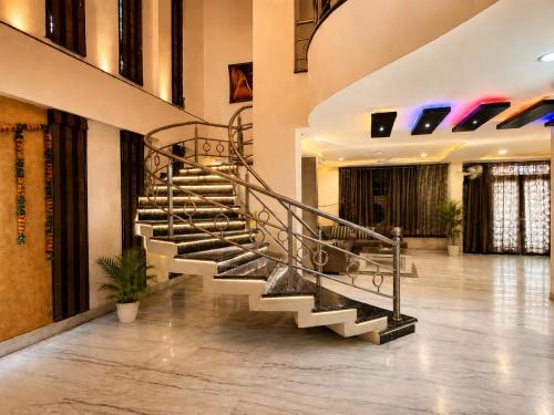 Nagpur House | Urbana Luxury AC Duplex Bungalow with Pergola Terrace