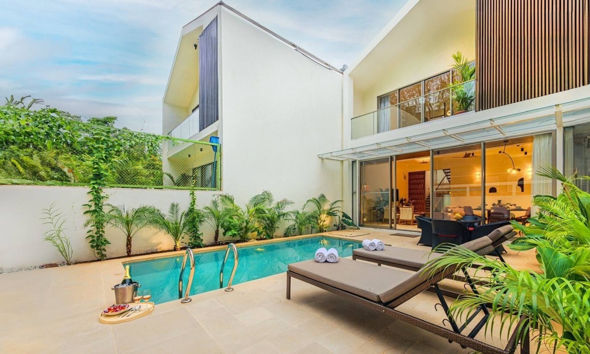 Chapora Villa | Vagator, modern architecture 3BHK private swimming pool villa in gated community