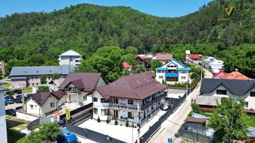Tirgu Neamt Apartment | VAIAS Apartamente cu Terasa si Vedere Munte