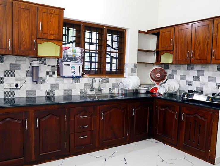 Aryad South Bed & Breakfast | Vaishnavam serviced villa