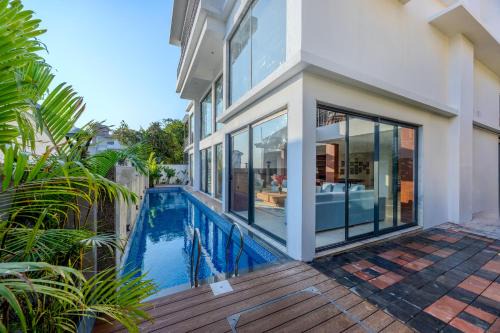Parra Villa | Valley View 5-BHK Villa With Private Pool, Sit-out Areas, TT Table, Pool Table , Bar & Scenic Views