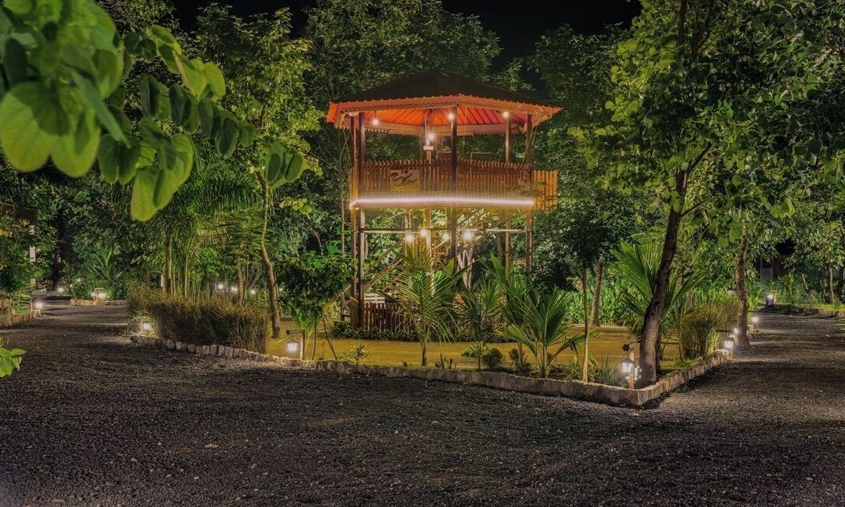 Avarghani Hotel | Vann Vaikuntham