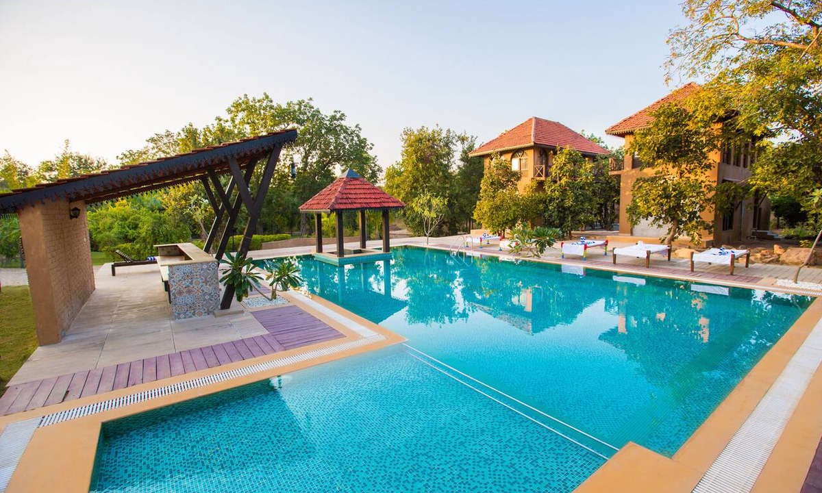Avarghani Hotel | Vannraj Resort and Spa