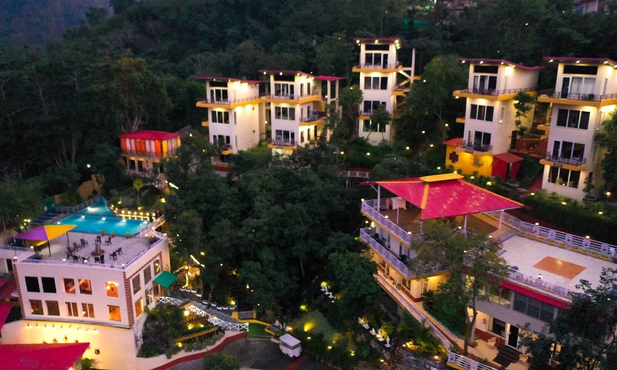 Paliyal Gaon Hotel | Veda5 Ayurveda And Yoga Retreat