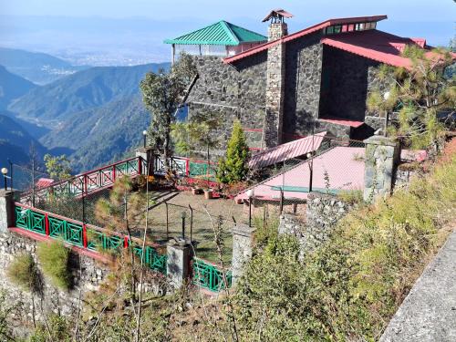 Bullawala Villa | VEENU'S COTTAGE-views heater bonfire barbeque wifi MUSSOORIE