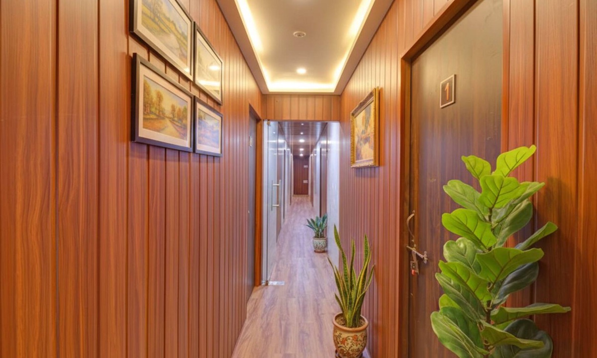 Aundh Hotel | Via Arya Inn