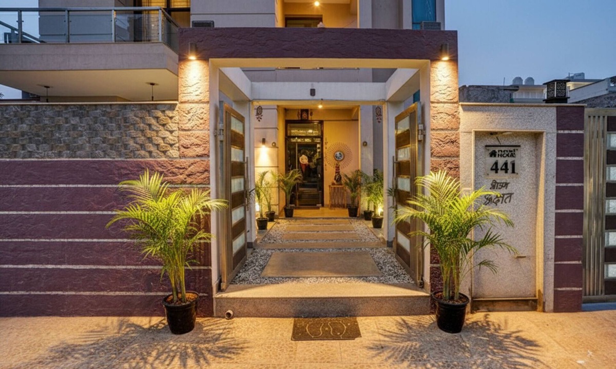 IMT Manesar Hotel | Via Next Home