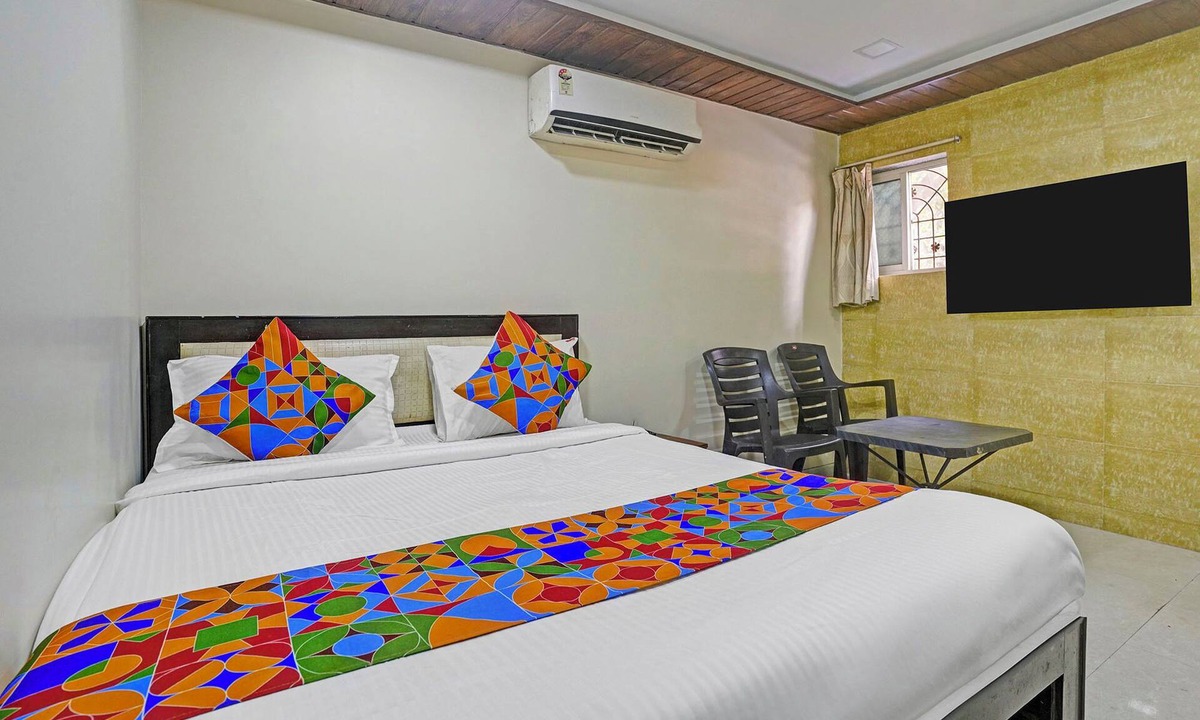 Khar Hotel | Via Stay Land