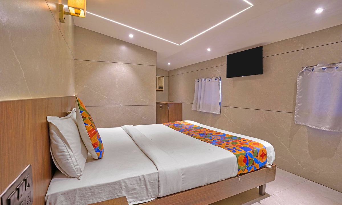 Bandra West Hotel | Via Woodlands