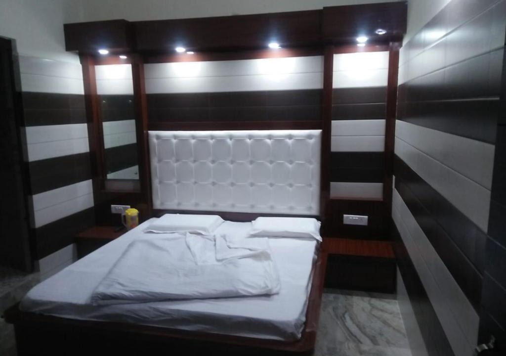 Katra House | Vidya Guest House