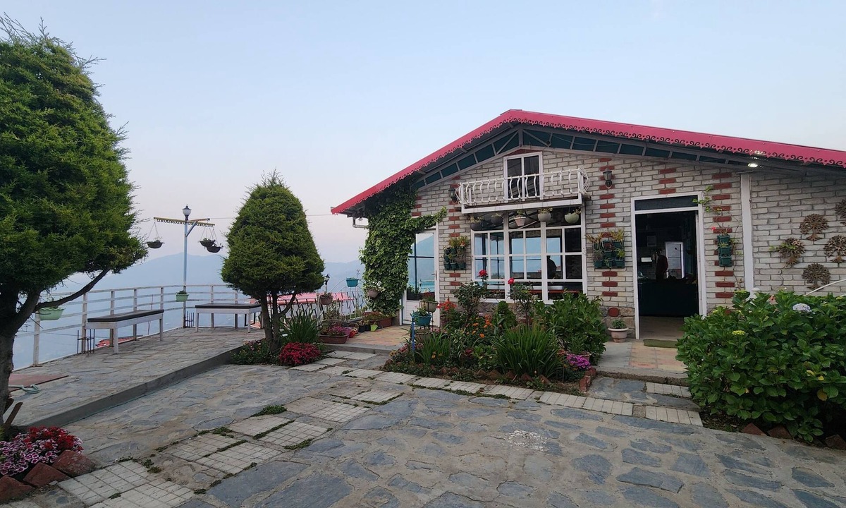 Dhanaulti Hotel | Viewtoria Resort