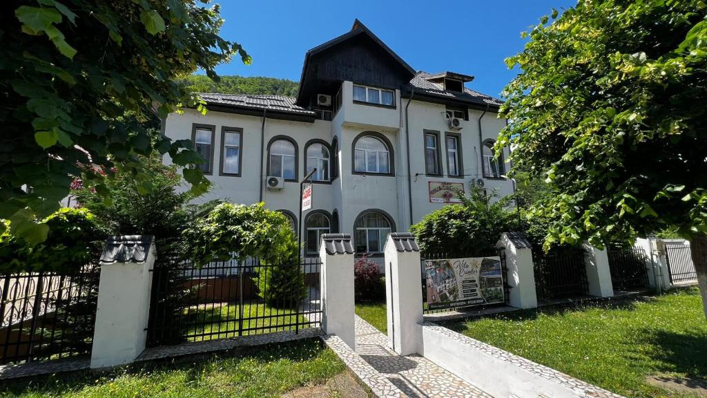 Caciulata House | Vila Crinilor Căciulata