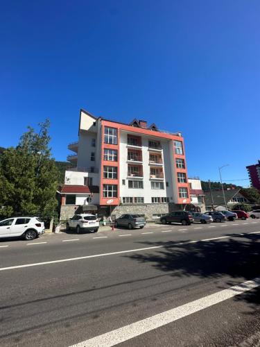 Caciulata Hotel | Vila Trandafirul si Liliacul