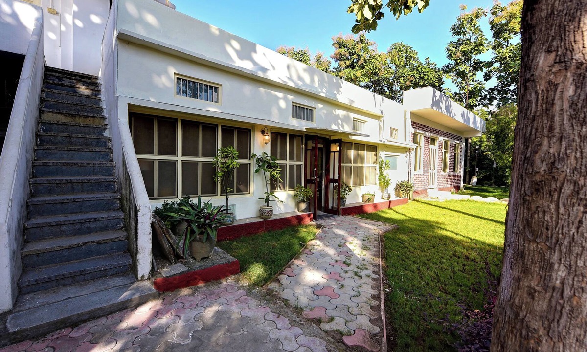 Udaipur City Centre Apartment | Villa 9 Para – Spacious 2BHK Garden Retreat Family-Friendly Stay - 6 Pax