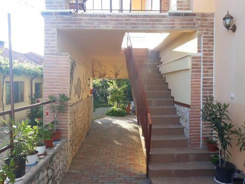 2 Mai Bed & Breakfast | Villa Faina