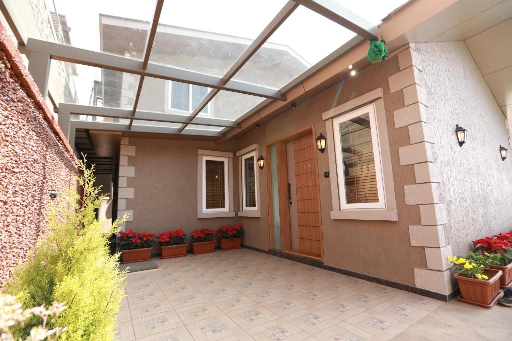 Panchgani Villa | Villa in Panchgani - The Chara Villa