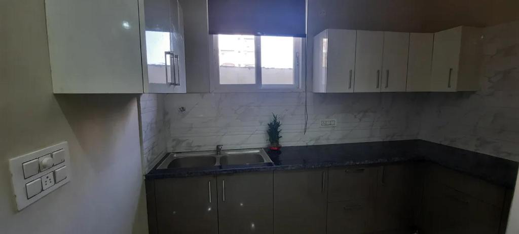 Jabalpur House | Villa Napier Town