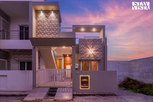 Ujjain Villa | Villa Orchid by VEO, StayVista - 2BHK with Bonfire & Lawn