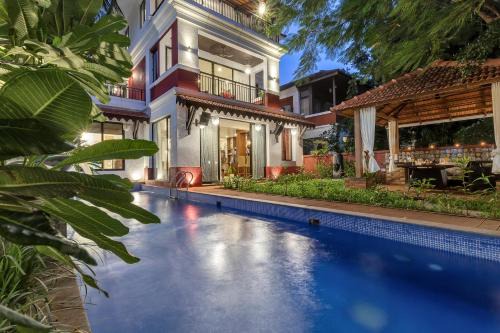 Candolim Villa | Villa Stairway to Heaven by tisyastays