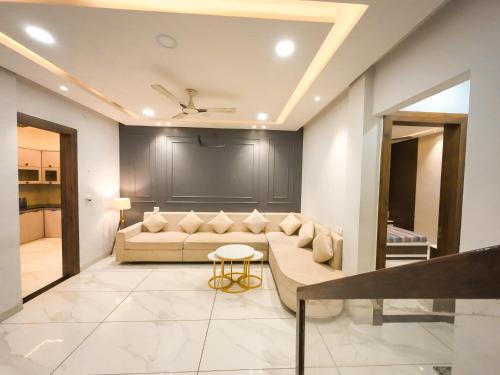Indore Villa | Villa Vista - Luxury 3BHK Villa with Penthouse & Private Bathtub