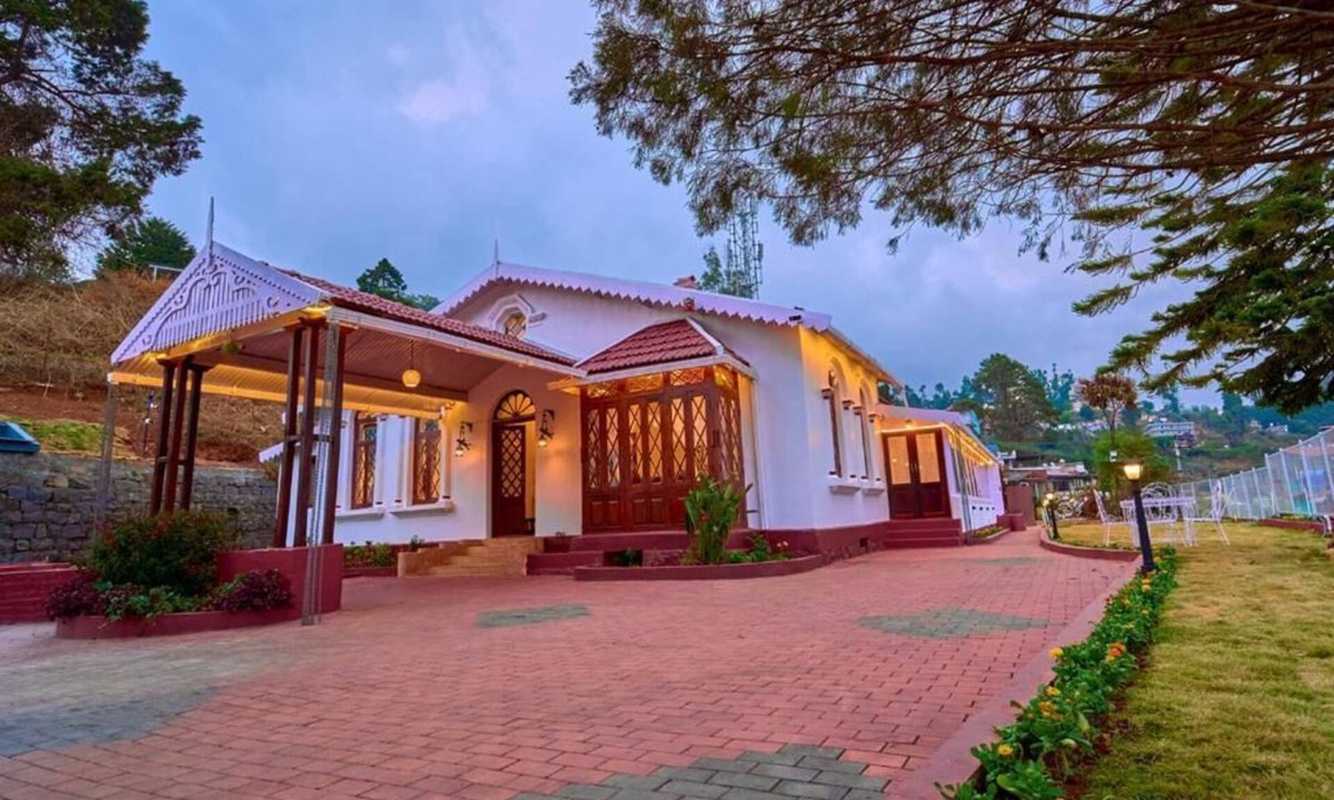 Pudumund Bed & Breakfast | Vintage Inglenook Ooty by VOYE HOMES