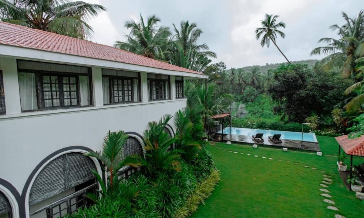 Siolim Villa | Viraam Estate by RÊVE Escapes - Premium 4 BHK Villa Near Anjuna Beach