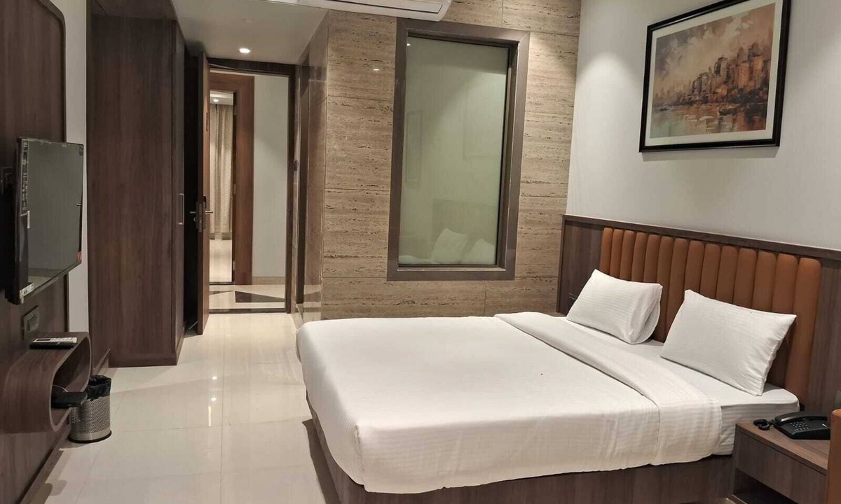 Virar Hotel | Vishnu Krupa Executive Rooms