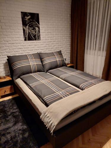 Resita Apartment | VITRUVIAN Apartament 13 - Self check in 24h